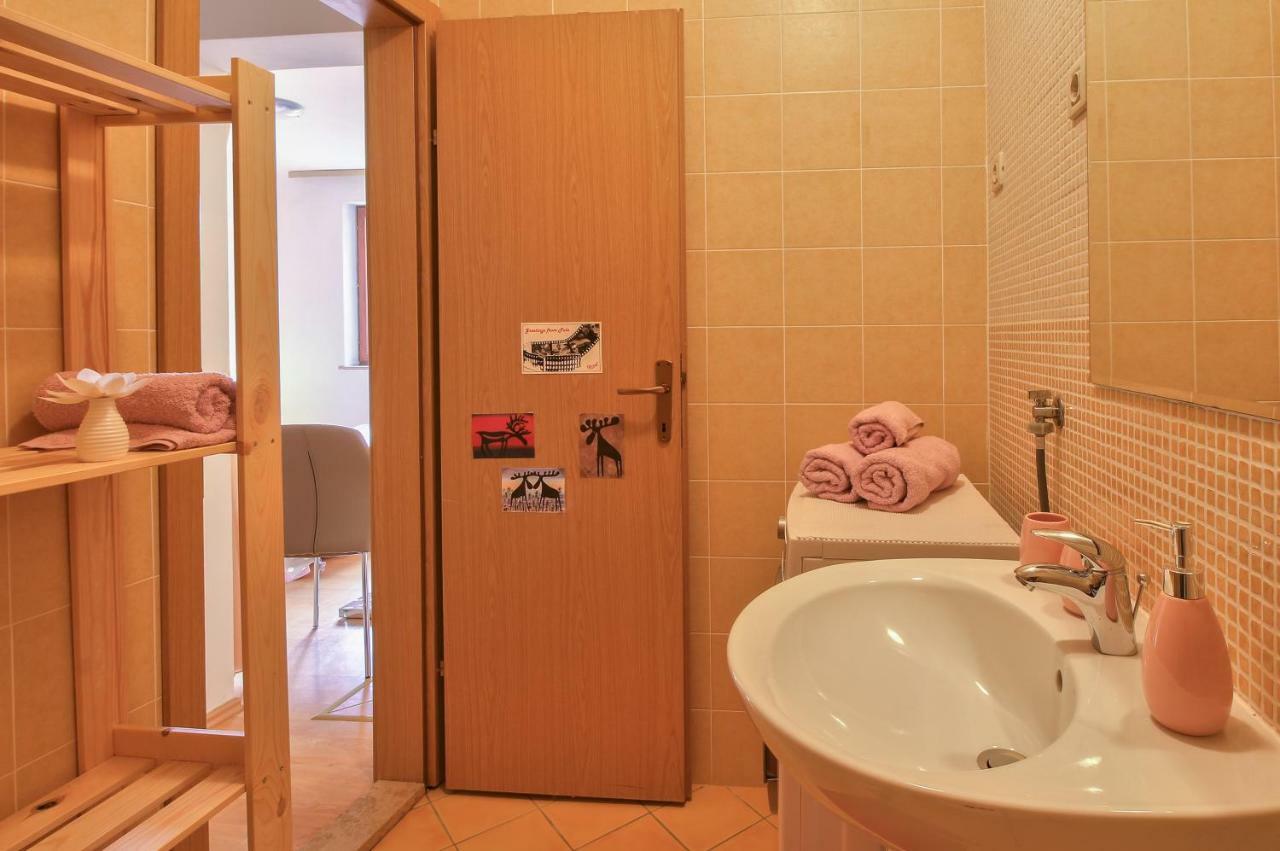 Apartment Borik Pula Luaran gambar