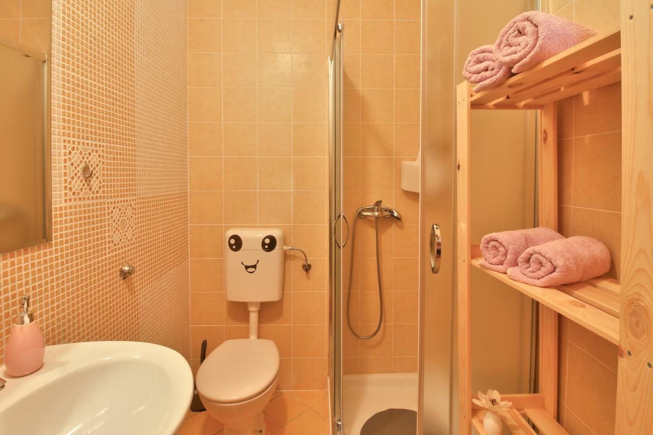 Apartment Borik Pula Luaran gambar